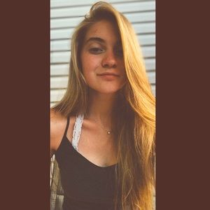 Meet your Posher, Hannah